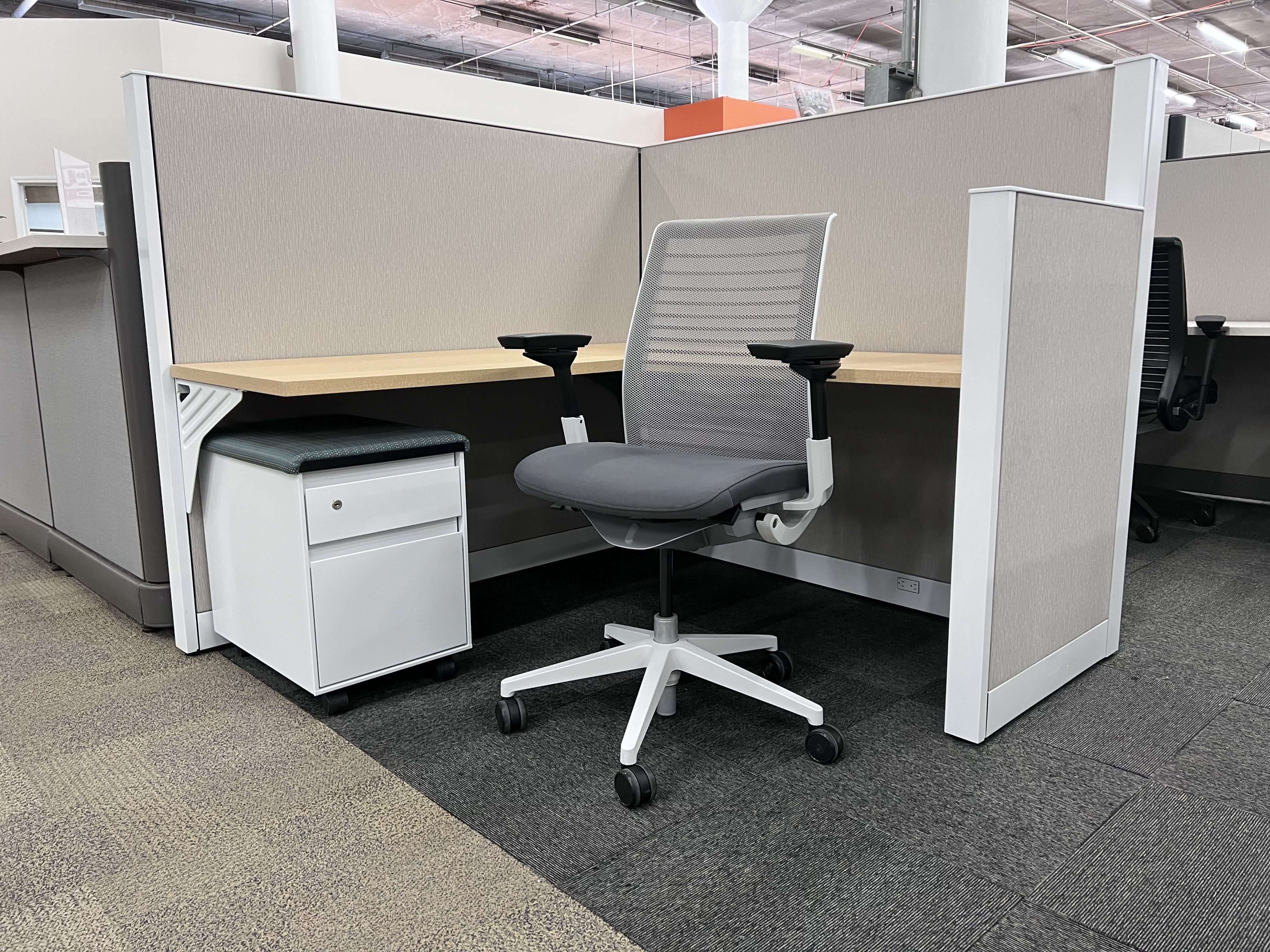 Used steelcase answer 110325 OFC3 2 Used steelcase answer 110325 OFC3 2